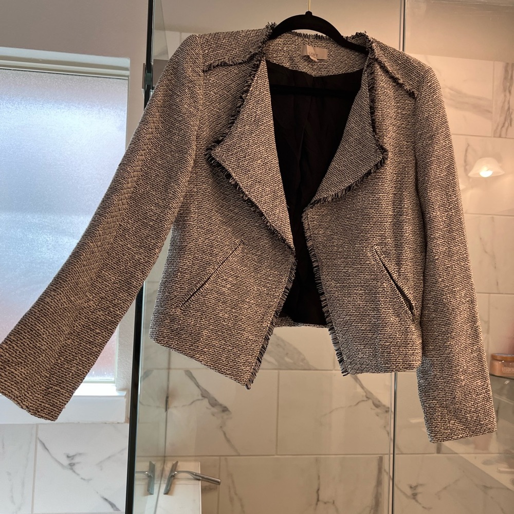 Tweed Ann Taylor blazer. Size 6.
